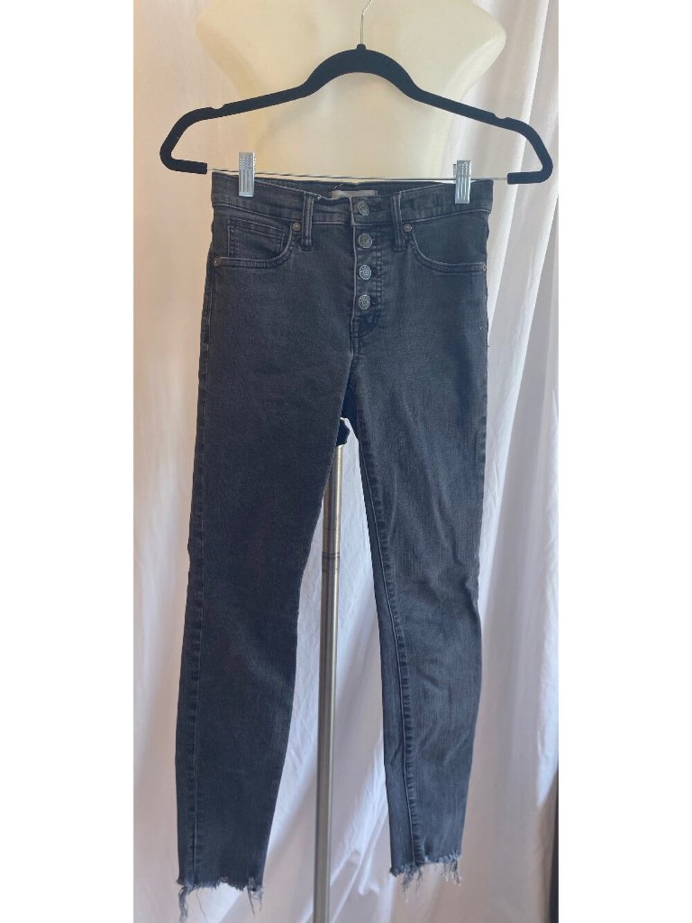 Madewell Black 9" High Rise Raw Hem Skinny Jean 26